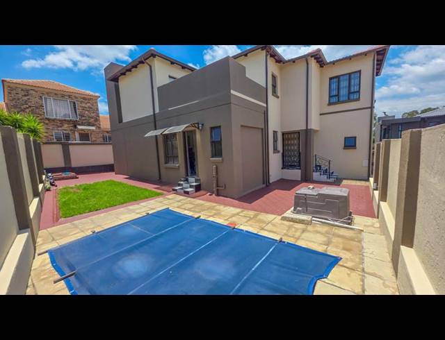 3 BEDROOM HOUSE FOR SALE IN RADIOKOP